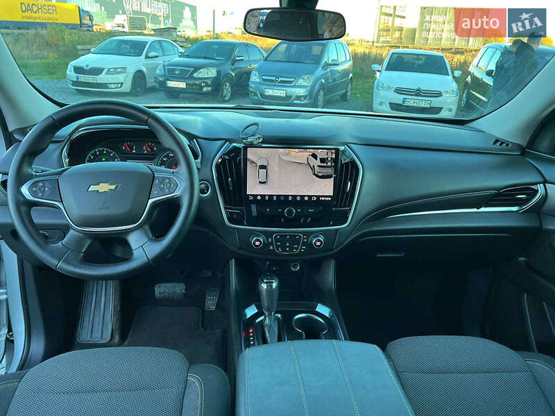 Внедорожник / Кроссовер Chevrolet Traverse 2017 в Львове