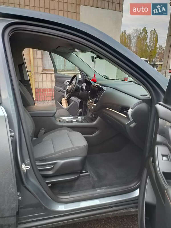 Позашляховик / Кросовер Chevrolet Traverse 2020 в Києві фото 8 Позашляховик / Кросовер Chevrolet Traverse 2020 в Києві