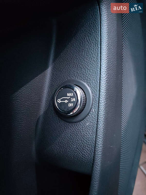Позашляховик / Кросовер Chevrolet Traverse 2020 в Києві фото 23 Позашляховик / Кросовер Chevrolet Traverse 2020 в Києві