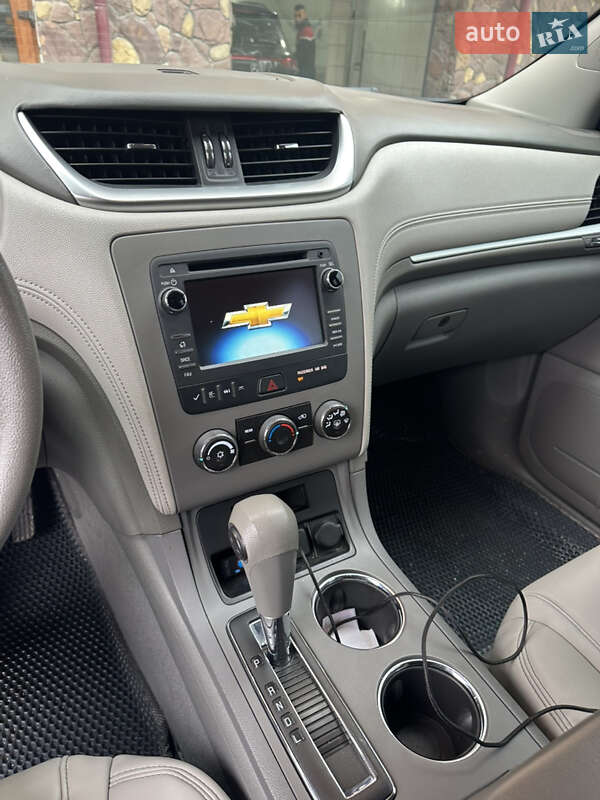 Позашляховик / Кросовер Chevrolet Traverse 2016 в Тернополі