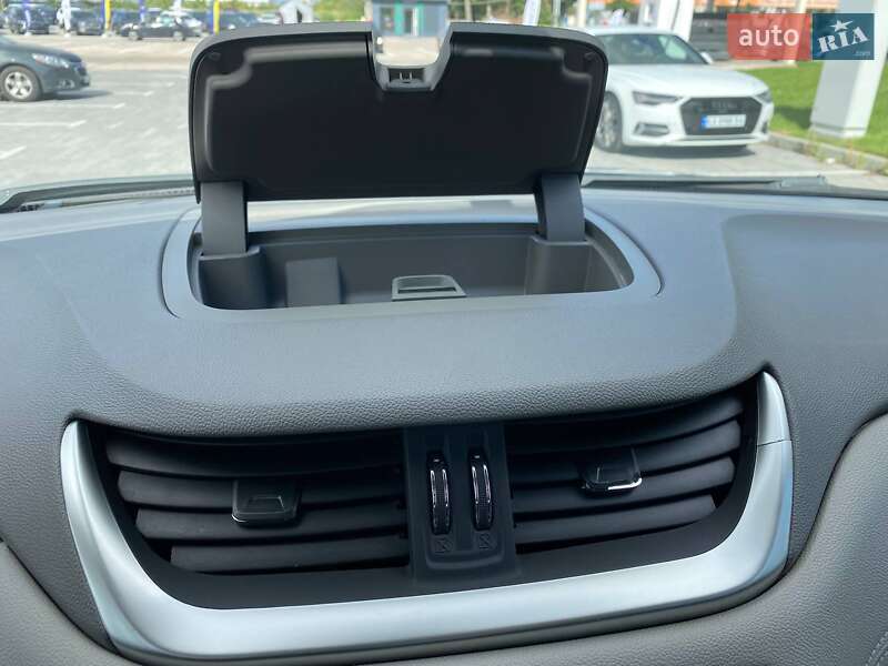 Внедорожник / Кроссовер Chevrolet Traverse 2017 в Киеве