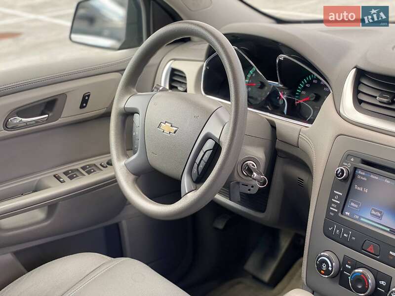 Внедорожник / Кроссовер Chevrolet Traverse 2017 в Киеве