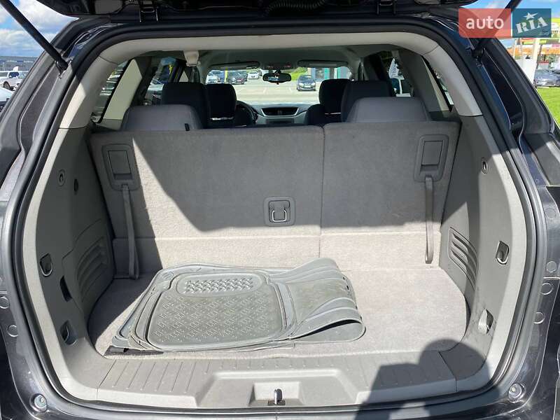 Внедорожник / Кроссовер Chevrolet Traverse 2017 в Киеве