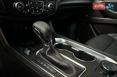Внедорожник / Кроссовер Chevrolet Traverse 2022 в Николаеве