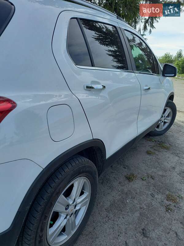 Внедорожник / Кроссовер Chevrolet Trax 2019 в Сарнах