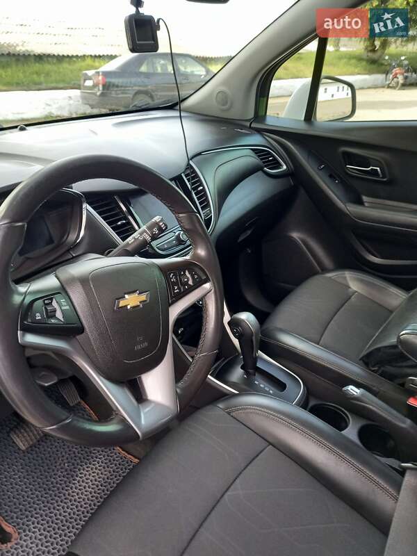 Внедорожник / Кроссовер Chevrolet Trax 2019 в Сарнах