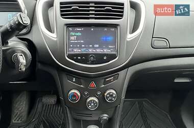 Внедорожник / Кроссовер Chevrolet Trax 2015 в 