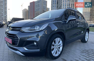 Внедорожник / Кроссовер Chevrolet Trax 2017 в Киеве