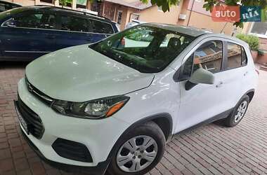 Внедорожник / Кроссовер Chevrolet Trax 2017 в 