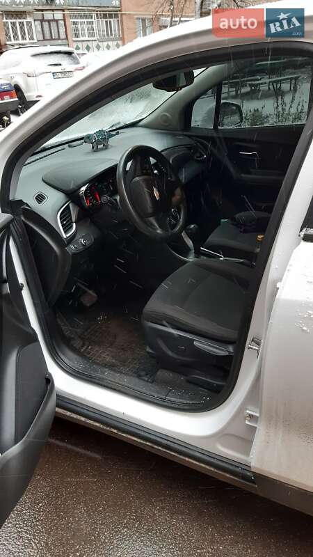 Внедорожник / Кроссовер Chevrolet Trax 2017 в Полтаве