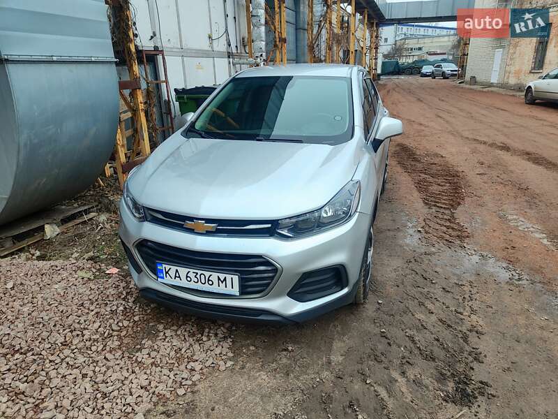 Позашляховик / Кросовер Chevrolet Trax 2017 в Києві