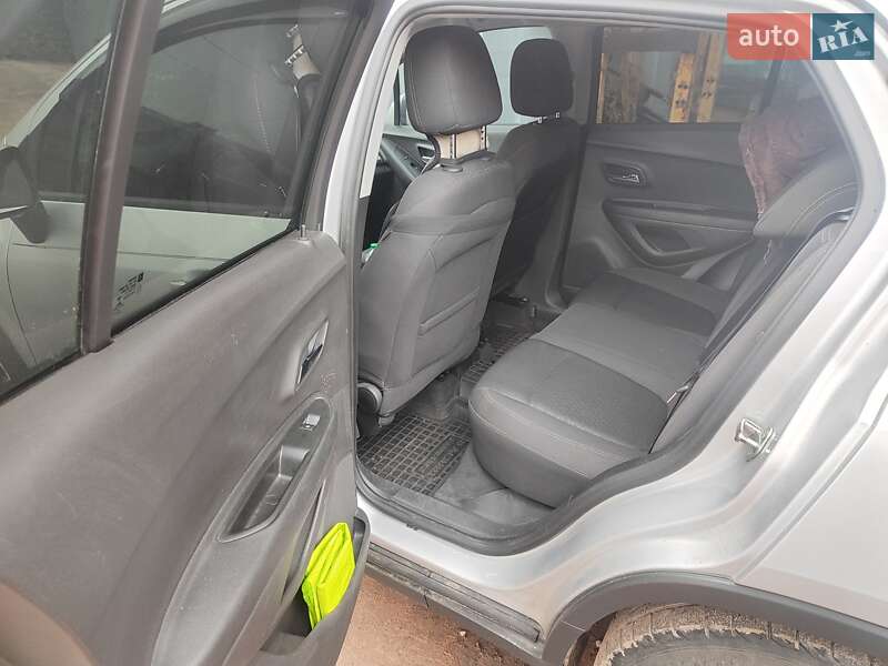 Внедорожник / Кроссовер Chevrolet Trax 2017 в Киеве