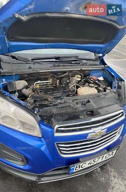 Внедорожник / Кроссовер Chevrolet Trax 2015 в 