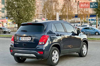 Внедорожник / Кроссовер Chevrolet Trax 2017 в 