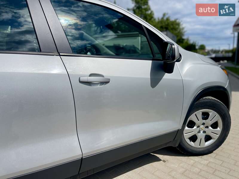 Позашляховик / Кросовер Chevrolet Trax 2017 в Львові
