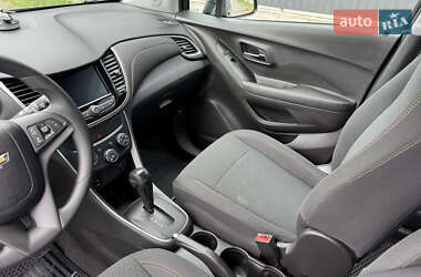 Внедорожник / Кроссовер Chevrolet Trax 2020 в 