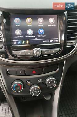 Позашляховик / Кросовер Chevrolet Trax 2018 в 