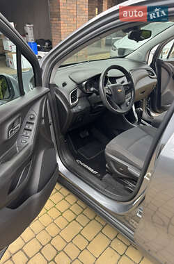 Позашляховик / Кросовер Chevrolet Trax 2020 в 