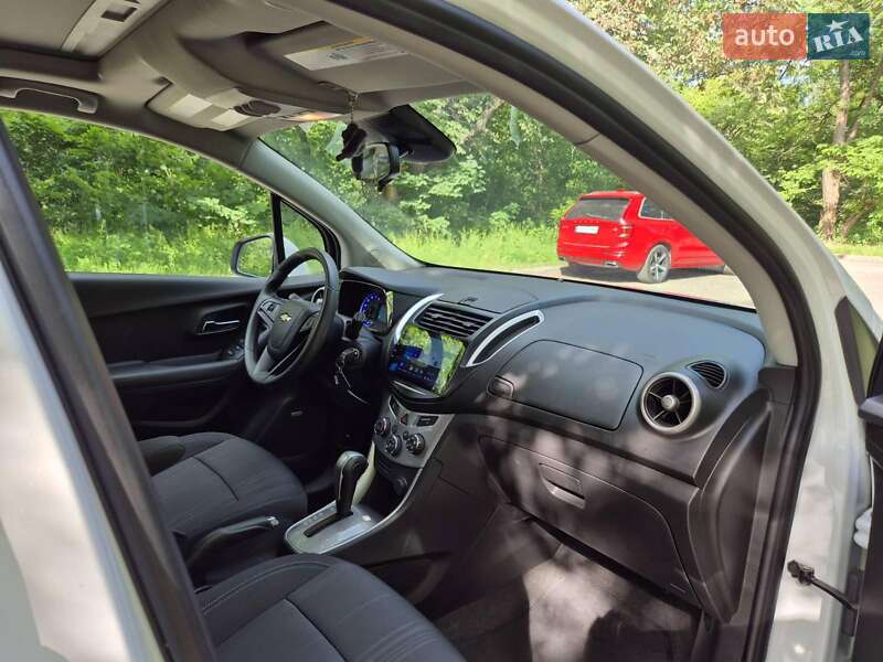 Позашляховик / Кросовер Chevrolet Trax 2016 в Софіївській Борщагівці