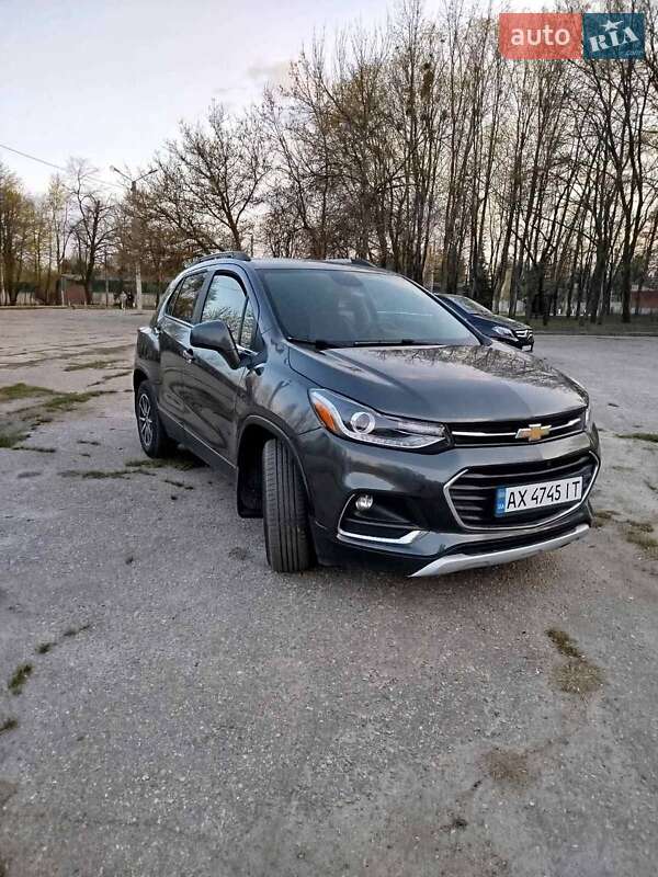 Внедорожник / Кроссовер Chevrolet Trax 2017 в 