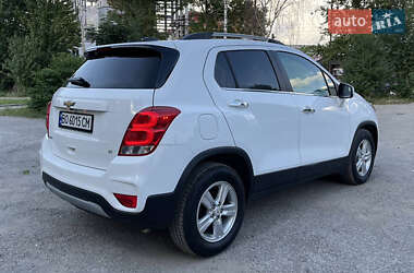 Внедорожник / Кроссовер Chevrolet Trax 2017 в 