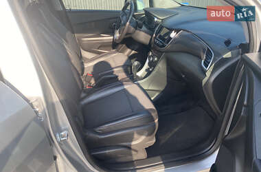 Внедорожник / Кроссовер Chevrolet Trax 2018 в 