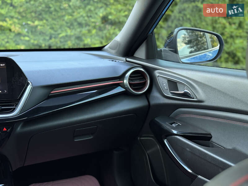 Внедорожник / Кроссовер Chevrolet Trax 2023 в Киеве фото 34 Внедорожник / Кроссовер Chevrolet Trax 2023 в Киеве