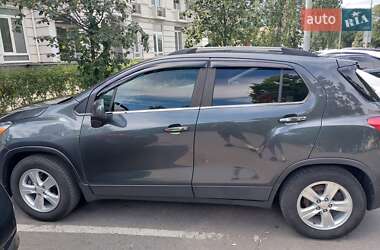 Внедорожник / Кроссовер Chevrolet Trax 2018 в 