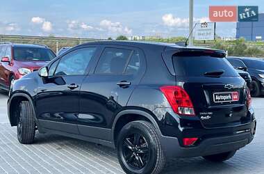 Позашляховик / Кросовер Chevrolet Trax 2018 в 