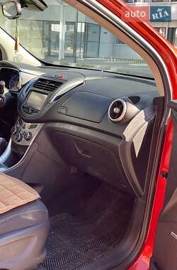 Внедорожник / Кроссовер Chevrolet Trax 2015 в 