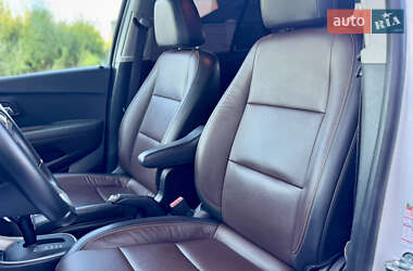 Внедорожник / Кроссовер Chevrolet Trax 2013 в 