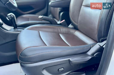 Внедорожник / Кроссовер Chevrolet Trax 2013 в 