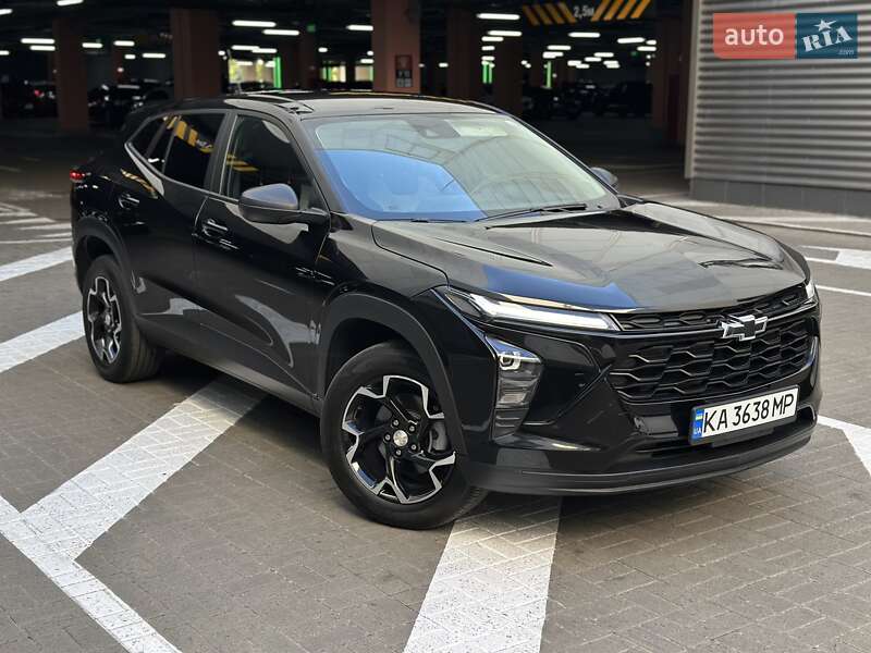 Внедорожник / Кроссовер Chevrolet Trax 2023 в 