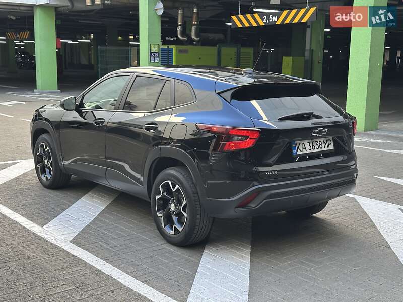Внедорожник / Кроссовер Chevrolet Trax 2023 в Киеве