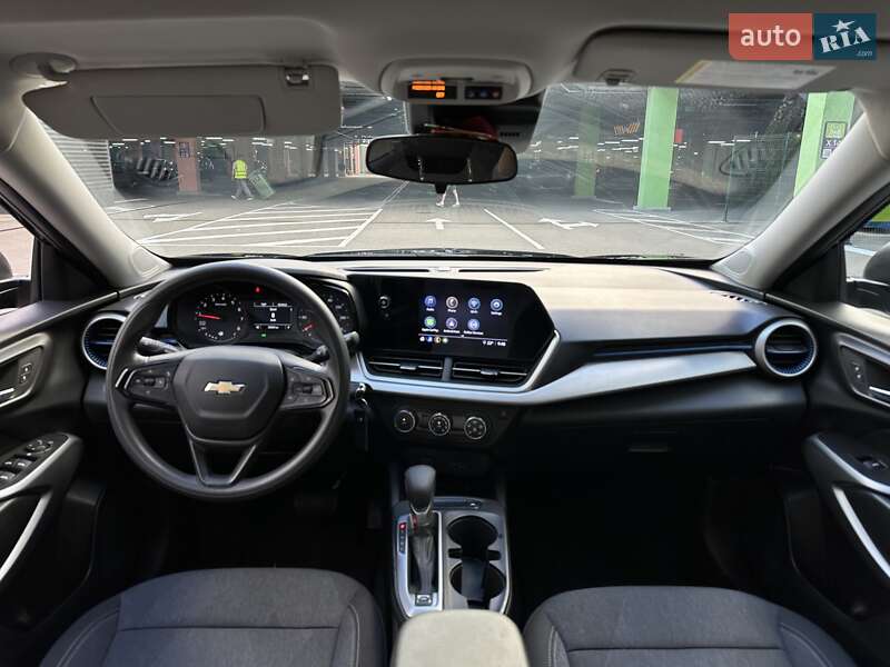 Внедорожник / Кроссовер Chevrolet Trax 2023 в Киеве