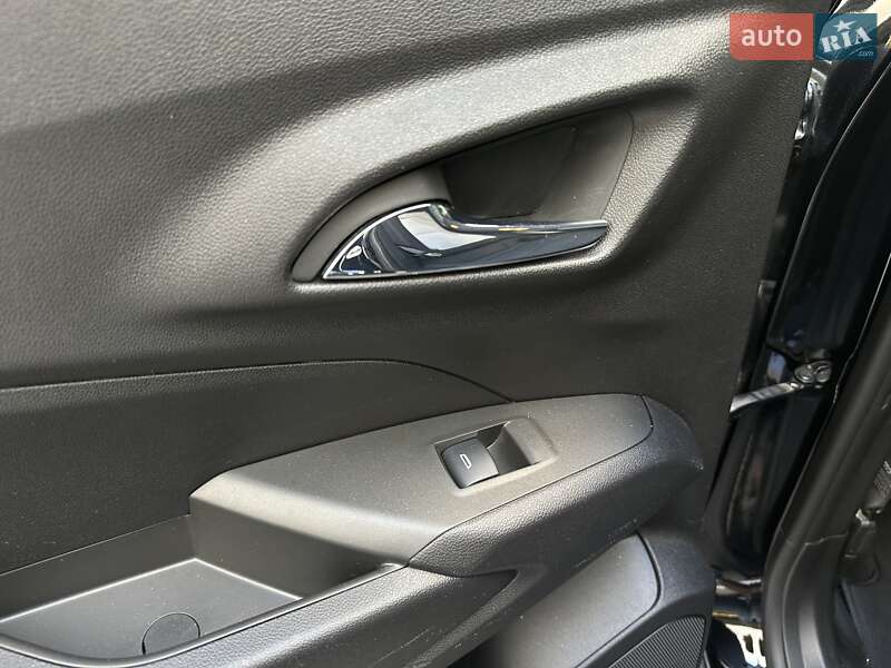 Внедорожник / Кроссовер Chevrolet Trax 2023 в Киеве