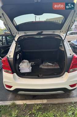 Внедорожник / Кроссовер Chevrolet Trax 2018 в 