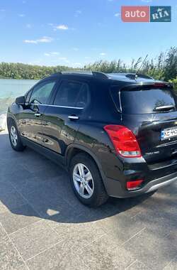 Позашляховик / Кросовер Chevrolet Trax 2017 в 