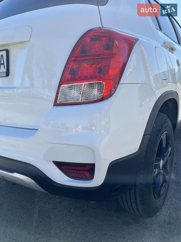 Внедорожник / Кроссовер Chevrolet Trax 2016 в Черкассах