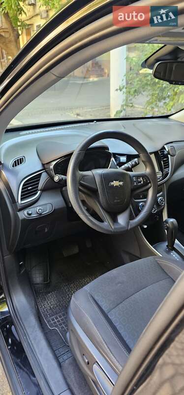 Внедорожник / Кроссовер Chevrolet Trax 2017 в Одессе фото 2 Внедорожник / Кроссовер Chevrolet Trax 2017 в Одессе