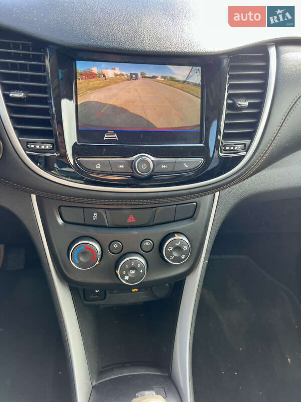 Позашляховик / Кросовер Chevrolet Trax 2022 в Києві