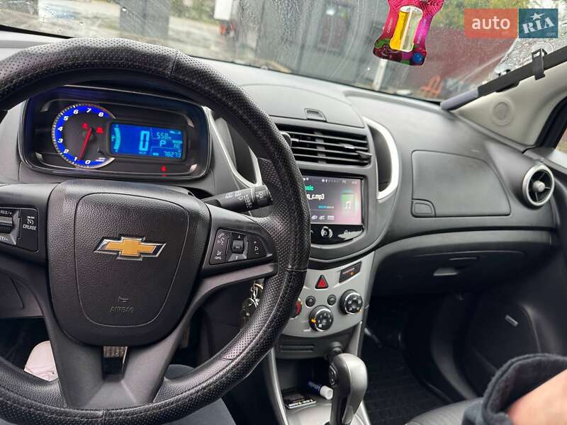 Внедорожник / Кроссовер Chevrolet Trax 2016 в Бучаче