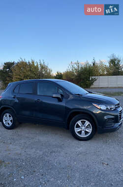 Внедорожник / Кроссовер Chevrolet Trax 2018 в 