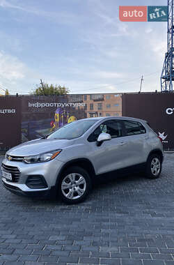 Внедорожник / Кроссовер Chevrolet Trax 2017 в 