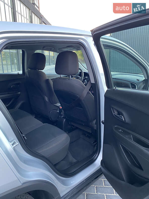 Внедорожник / Кроссовер Chevrolet Trax 2017 в Полтаве