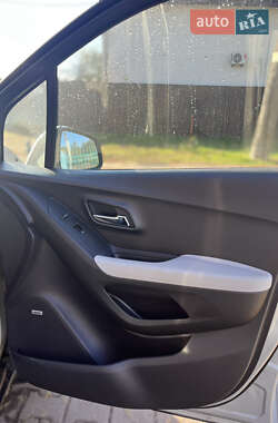 Внедорожник / Кроссовер Chevrolet Trax 2018 в 
