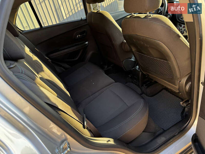 Позашляховик / Кросовер Chevrolet Trax 2016 в Дніпрі фото 17 Позашляховик / Кросовер Chevrolet Trax 2016 в Дніпрі