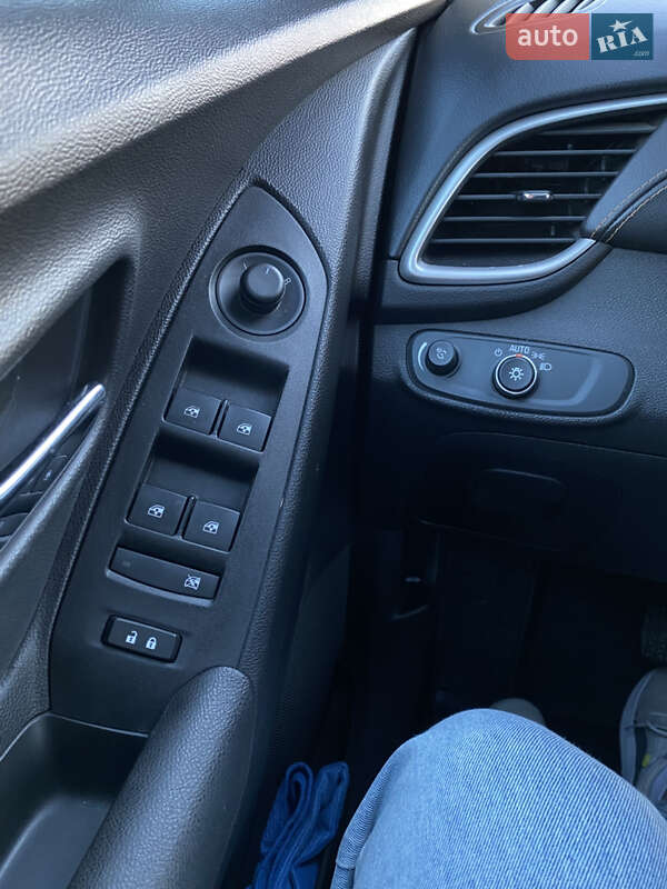 Позашляховик / Кросовер Chevrolet Trax 2018 в Харкові фото 15 Позашляховик / Кросовер Chevrolet Trax 2018 в Харкові