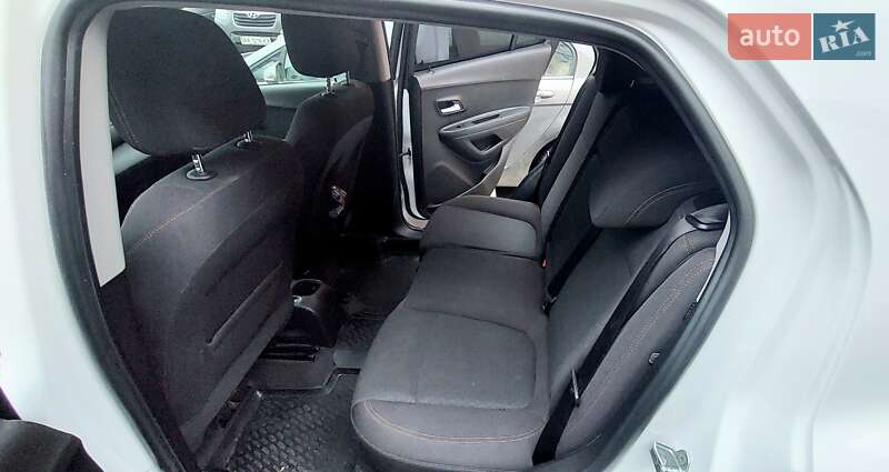 Внедорожник / Кроссовер Chevrolet Trax 2017 в Киеве