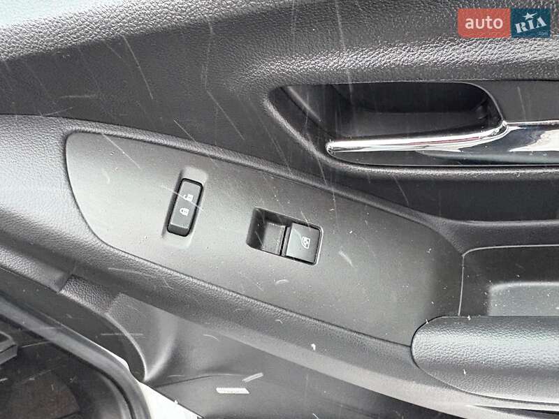 Позашляховик / Кросовер Chevrolet Trax 2016 в Львові фото 27 Позашляховик / Кросовер Chevrolet Trax 2016 в Львові